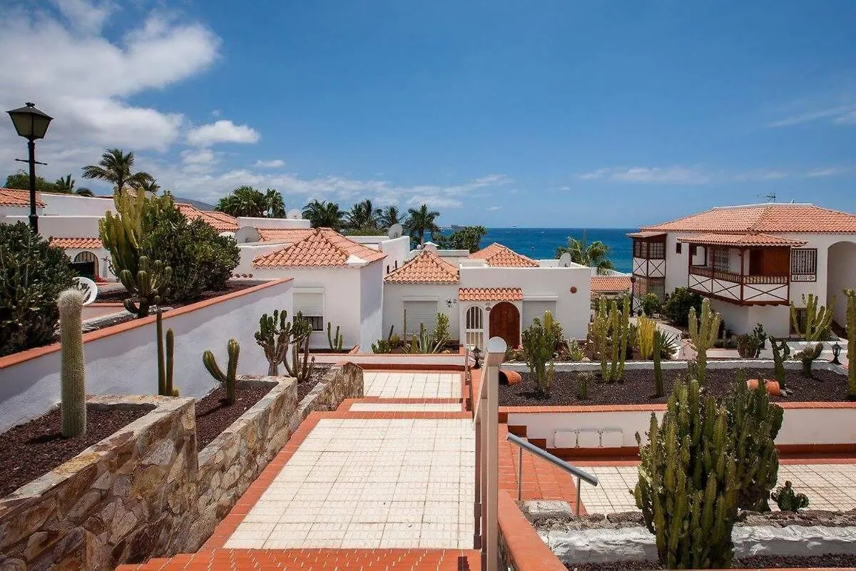 2 Bedroom Apartment For 4 People In Tenerife Costa Adeje  Španělsko