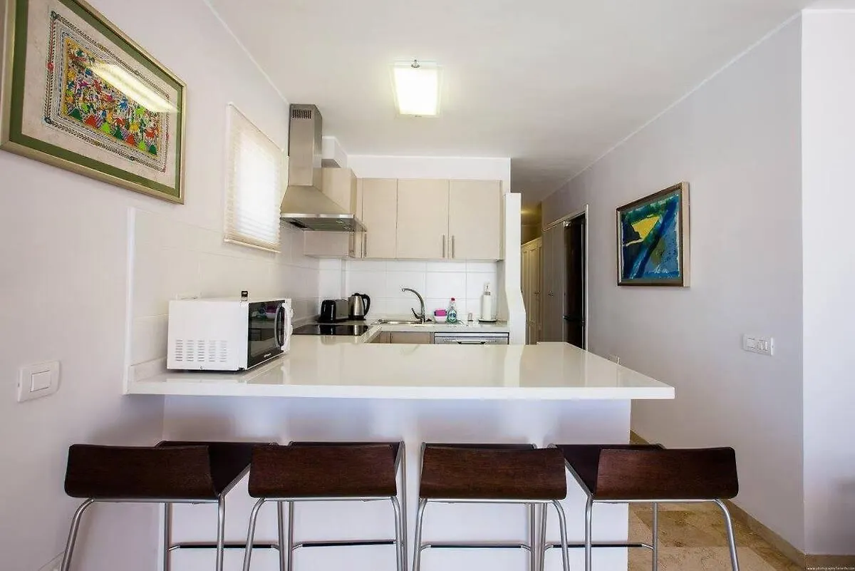 2 Bedroom Apartment For 4 People In Tenerife Costa Adeje  0*, Costa Adeje (Tenerife)